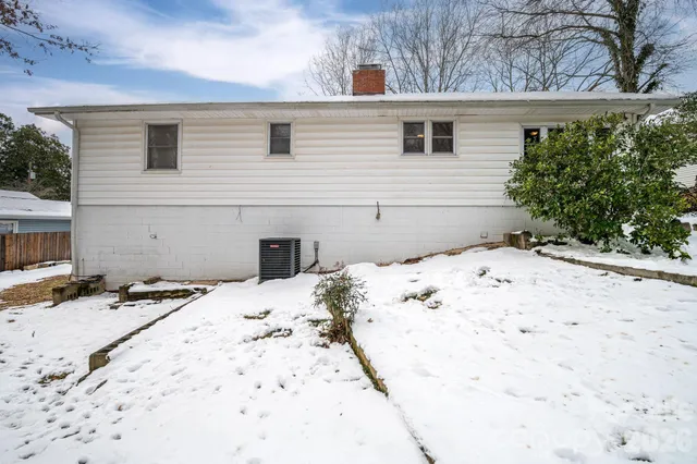 $325,000 | 610 Washington Street, Cramerton, NC 28032