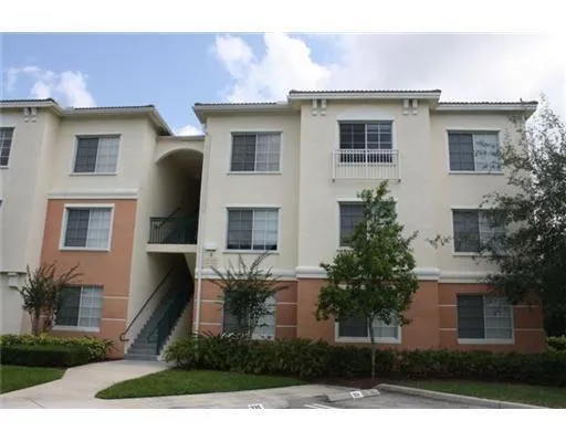 $2,500 | 4208 Myrtlewood Circle East, Unit 4208, Palm Beach Gardens, FL 33418