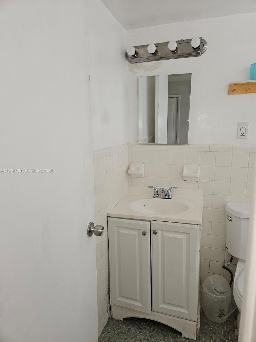 4590 Southwest 67th Avenue, Unit 2 Miami, FL 33155 - Photo 5 of 8