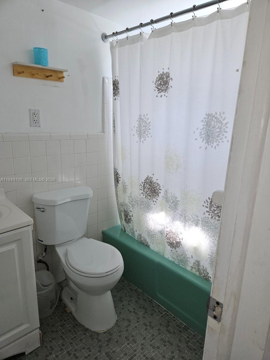 4590 Southwest 67th Avenue, Unit 2 Miami, FL 33155 - Photo 6 of 8