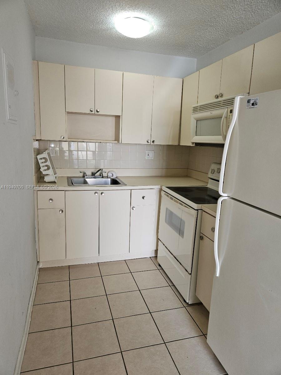 4590 Southwest 67th Avenue, Unit 2 Miami, FL 33155 - Photo 7 of 8