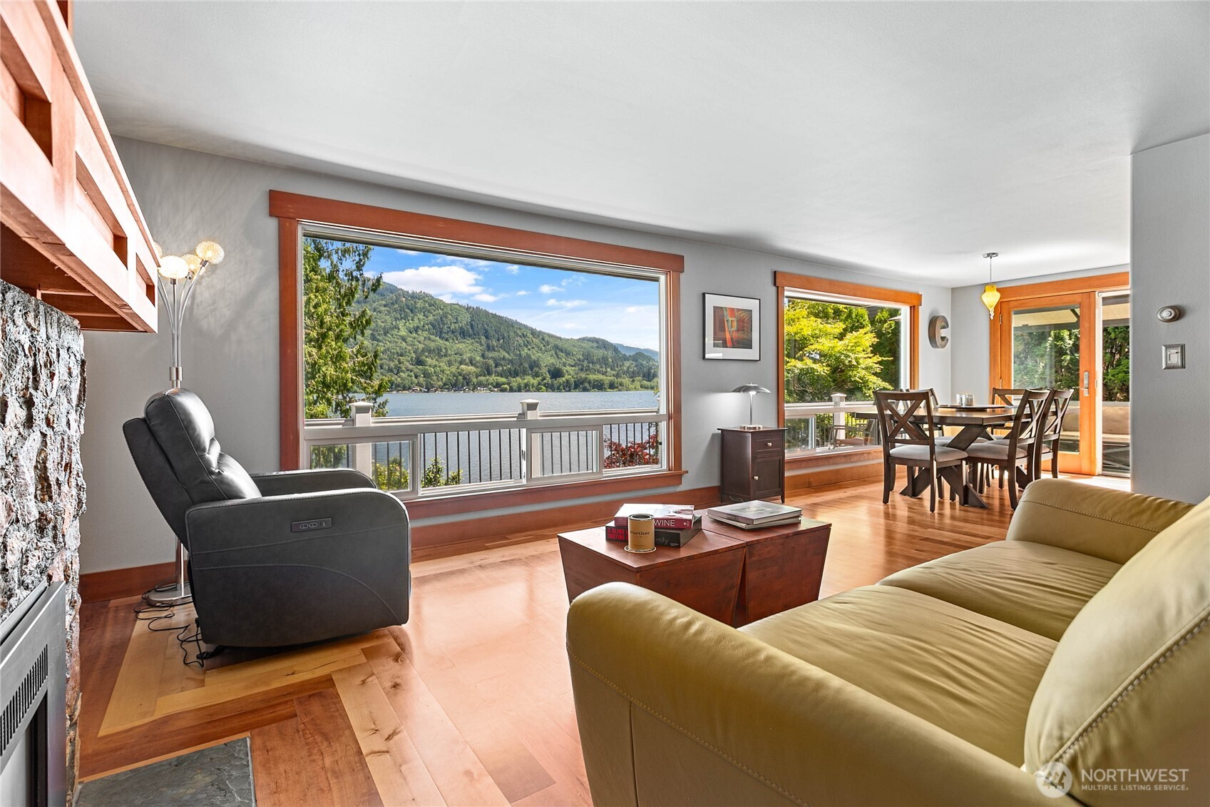 482 West Lake Samish Drive Bellingham, WA 98229 - Photo 4 of 40