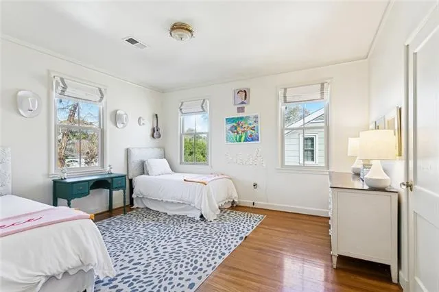 $999,999 | 326 Bellaire Drive, New Orleans, LA 70124