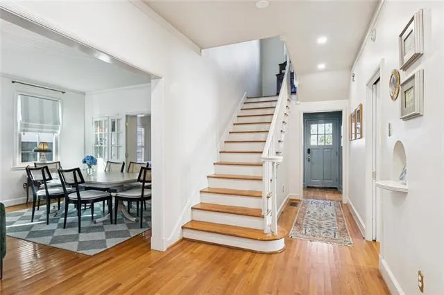 $999,999 | 326 Bellaire Drive, New Orleans, LA 70124