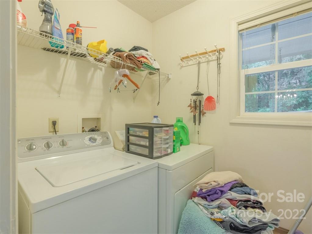 201 Laurel Ridge Road Asheville, NC 28805 - Photo 25 of 33 Gallery Image 25