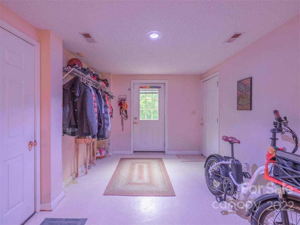 201 Laurel Ridge Road Asheville, NC 28805 - Photo 26 of 33 Gallery Image 26