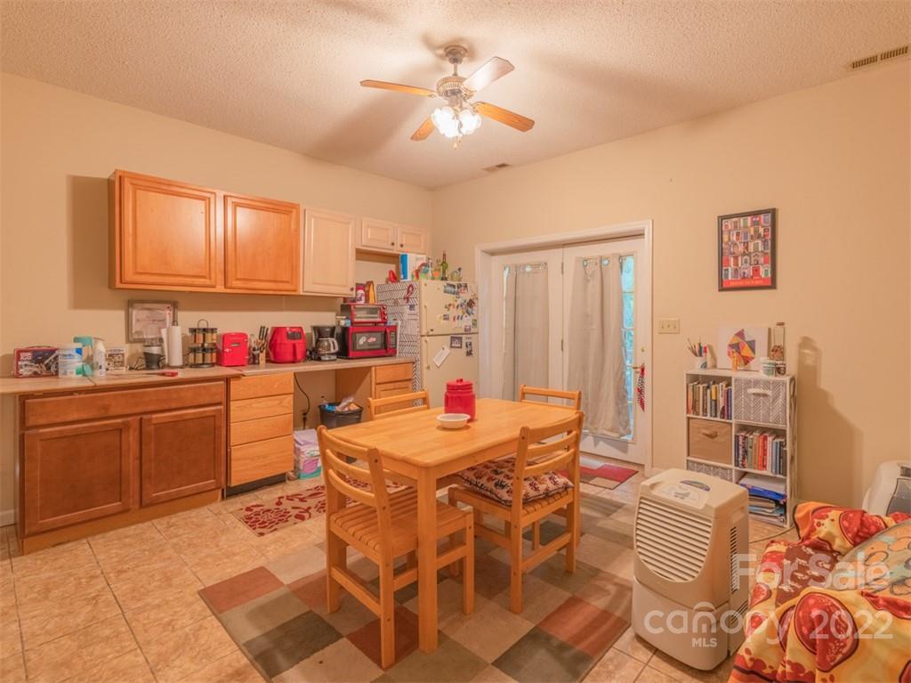 201 Laurel Ridge Road Asheville, NC 28805 - Photo 29 of 33 Gallery Image 29