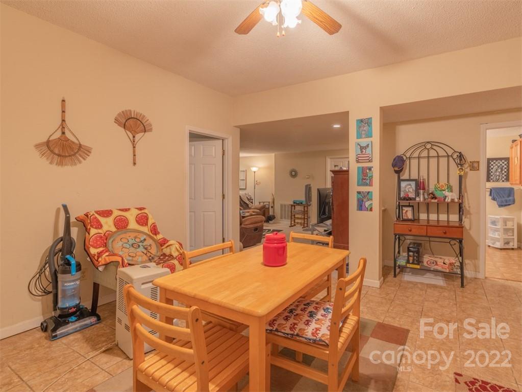 201 Laurel Ridge Road Asheville, NC 28805 - Photo 30 of 33 Gallery Image 30