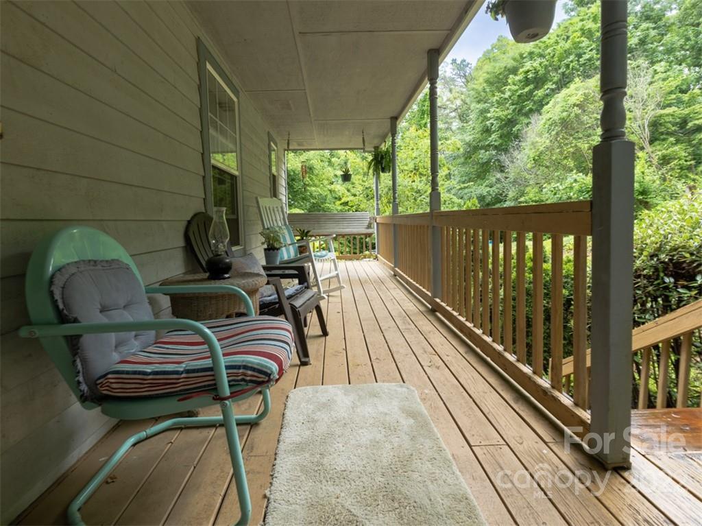 201 Laurel Ridge Road Asheville, NC 28805 - Photo 5 of 33 Gallery Image 5
