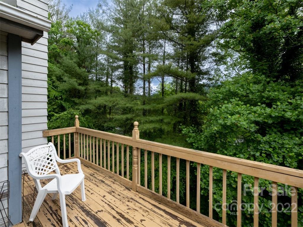 201 Laurel Ridge Road Asheville, NC 28805 - Photo 8 of 33 Gallery Image 8