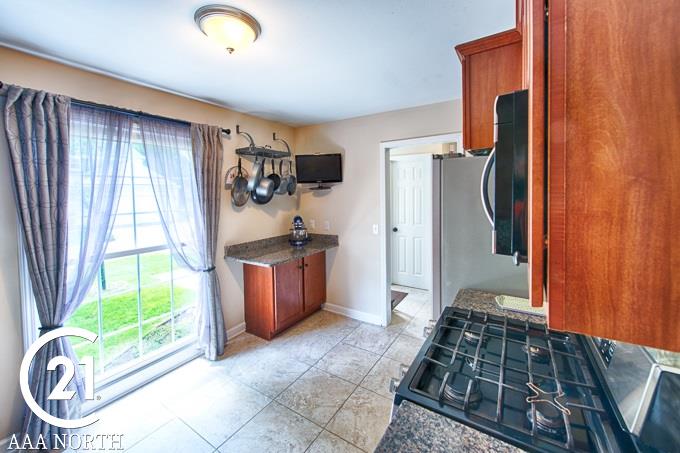 1388 Crescent Lane Rochester, MI 48306 - Photo 11 of 30