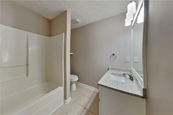 $2,225 | 2929 Sentinel Circle, Lawrenceville, GA 30043