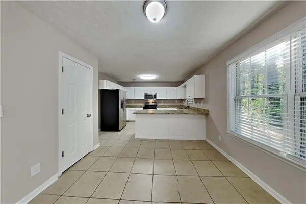 $2,225 | 2929 Sentinel Circle, Lawrenceville, GA 30043