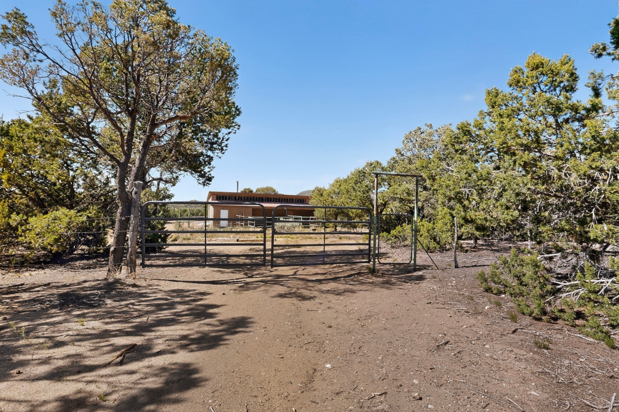 2 Toltec Road Santa Fe, NM 87505 - Photo 43 of 49