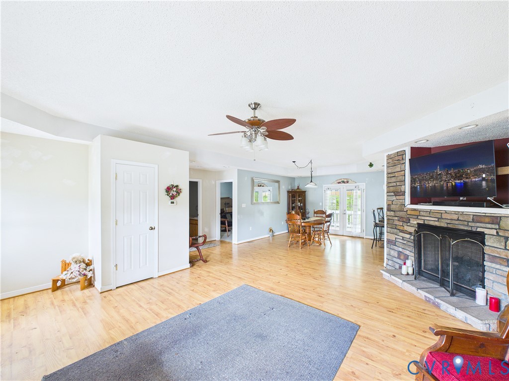 1035 Cole Harbor Road Blackstone, VA 23824 - Photo 9 of 39