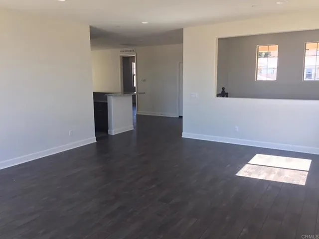 $5,500 | 438 Cota Lane, Vista, CA 92083