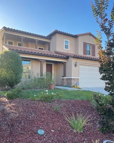 $5,500 | 438 Cota Lane, Vista, CA 92083