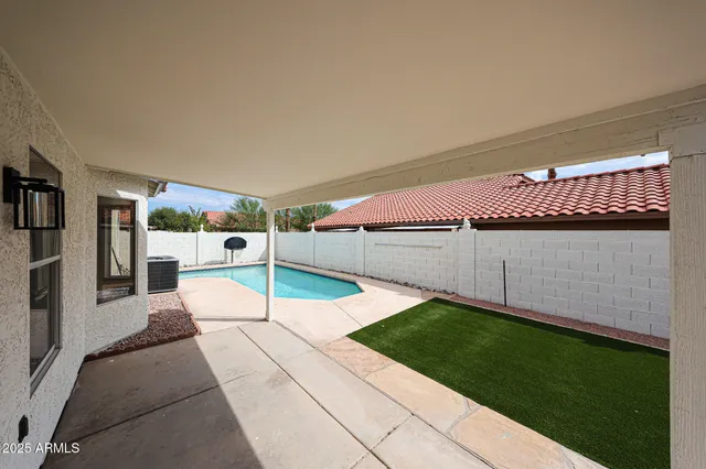 $599,000 | 625 North Granite Street, Gilbert, AZ 85234