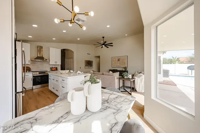 $599,000 | 625 North Granite Street, Gilbert, AZ 85234