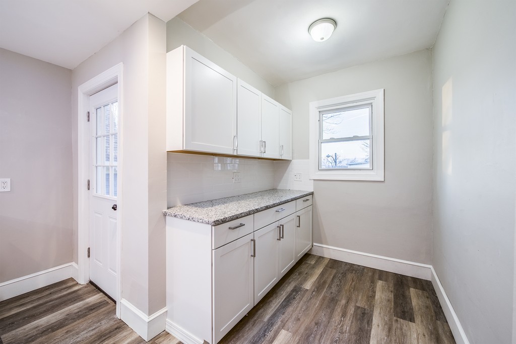 850-852 Chestnut Street Springfield, MA 01107 - Photo 4 of 42 Gallery Image 4