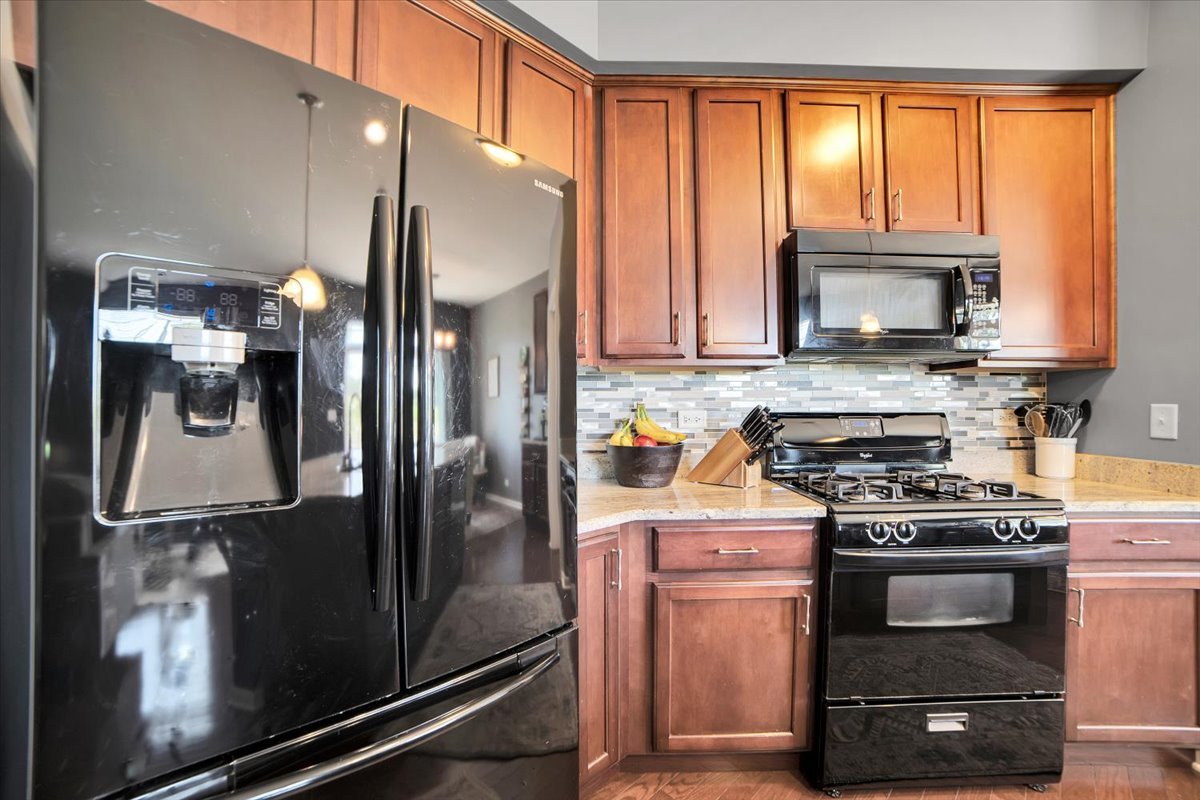 2876 Church Road Aurora, IL 60502 - Photo 9 of 24