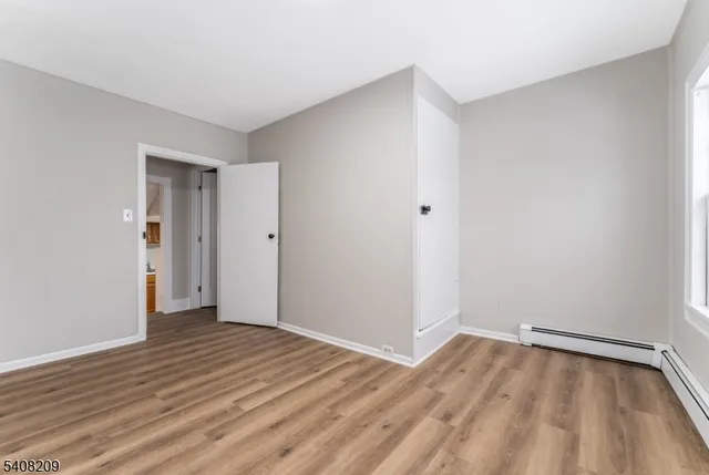 $2,200 | 20 Park Avenue, Unit B, Flemington, NJ 08822
