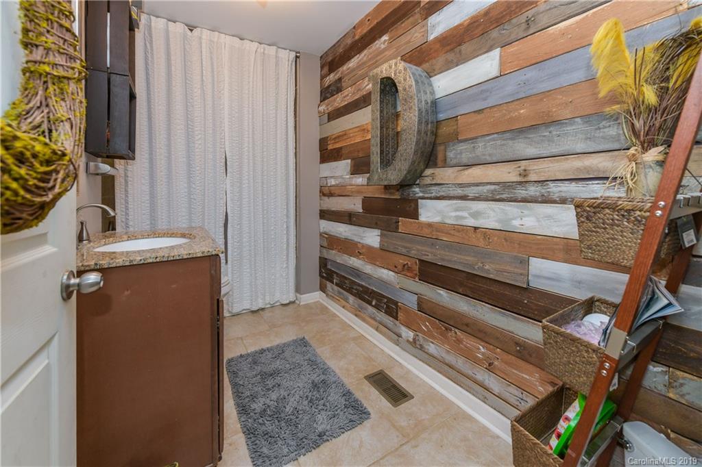 4231 Stallings Road Harrisburg, NC 28075 - Photo 13 of 24 Gallery Image 13