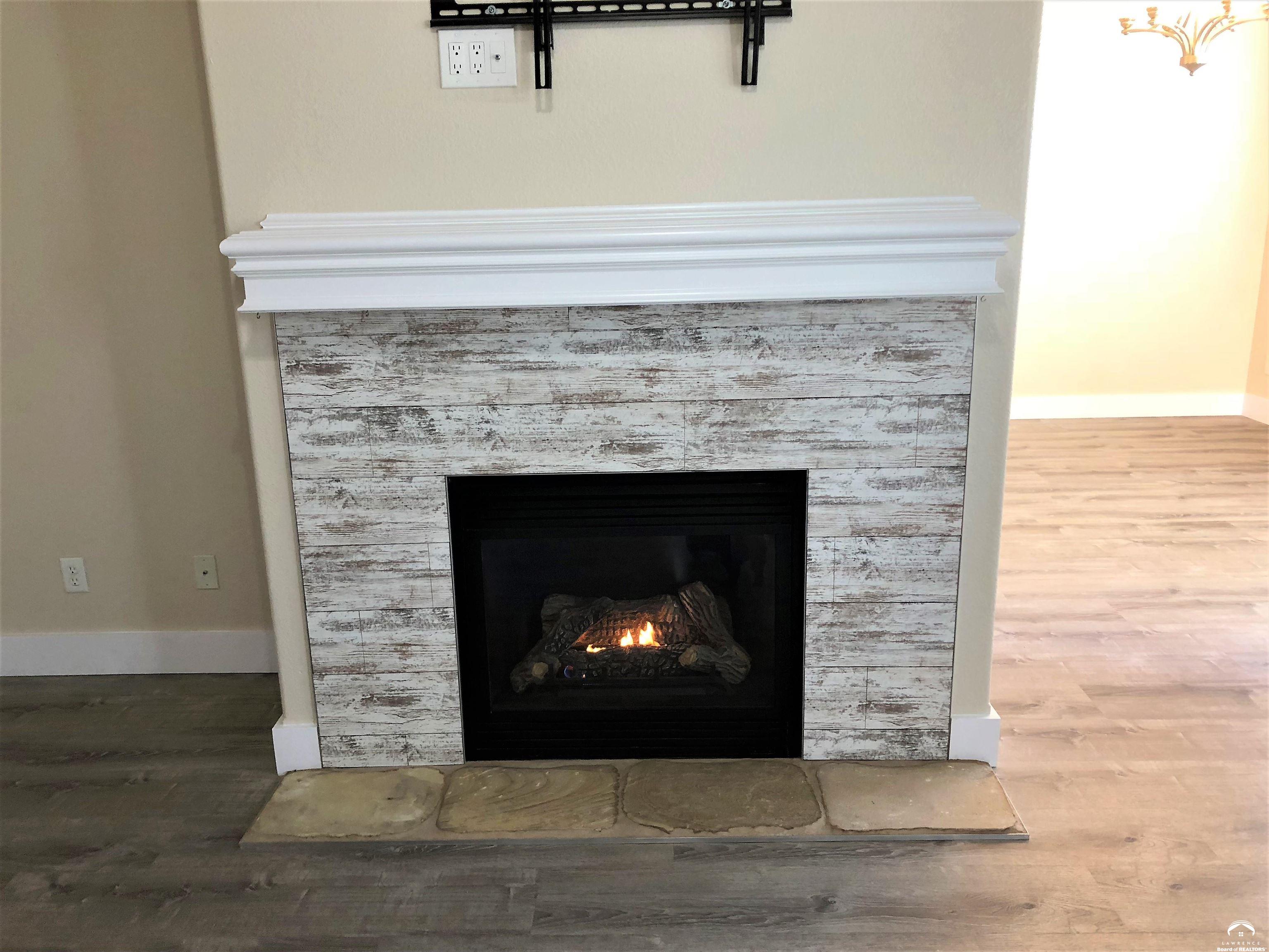 1465 Legends Circle Lawrence, KS 66049 - Photo 8 of 22