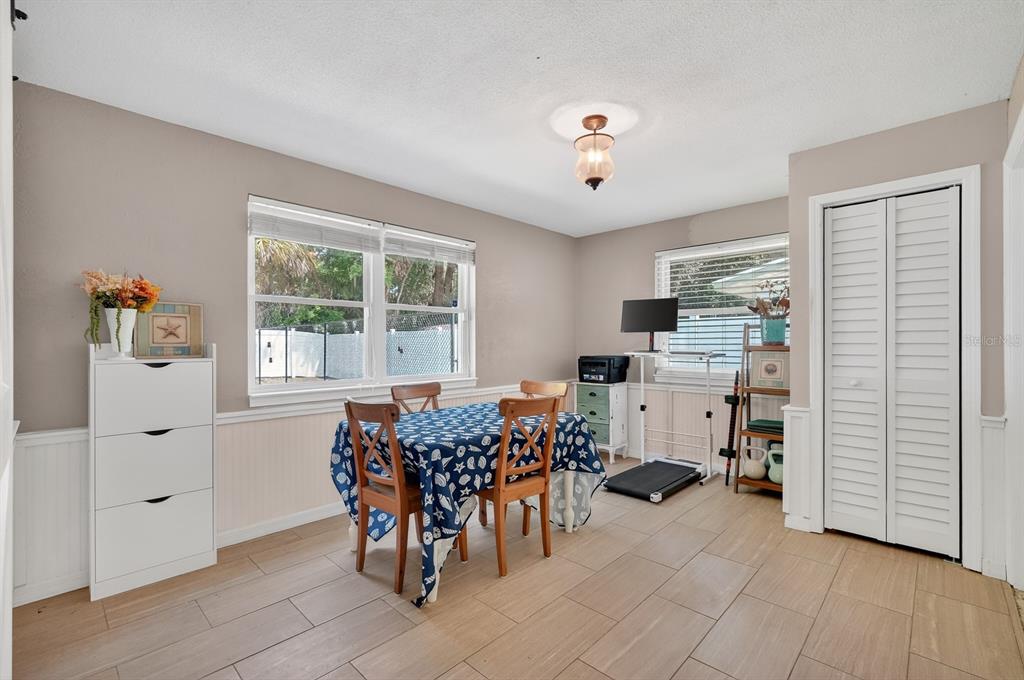 327 London Road Daytona Beach, FL 32117 - Photo 12 of 42