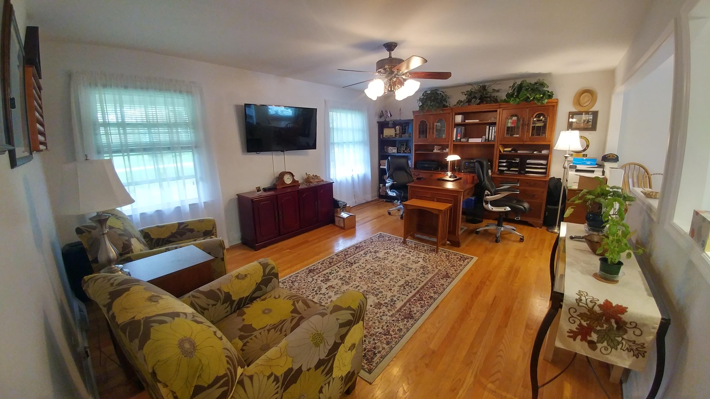 908 Riverbend Road Clinton, TN 37716 - Photo 8 of 33 1026201511a_HDR