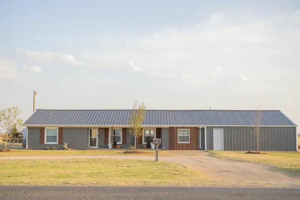 $304,000 | 4702 East F M 41, Slaton, TX 79364