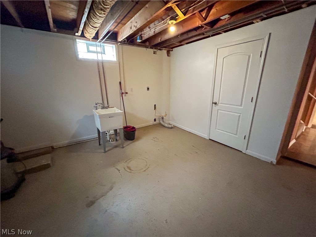 634 Bridge Road Akron, OH 44312 - Photo 17 of 22