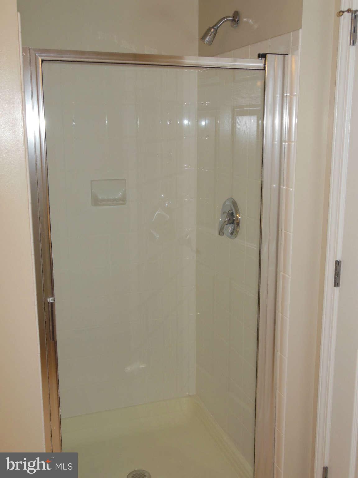 11710 Old Georgetown Road, Unit 1001 Rockville, MD 20852 - Photo 18 of 21 Bath 2 of 2