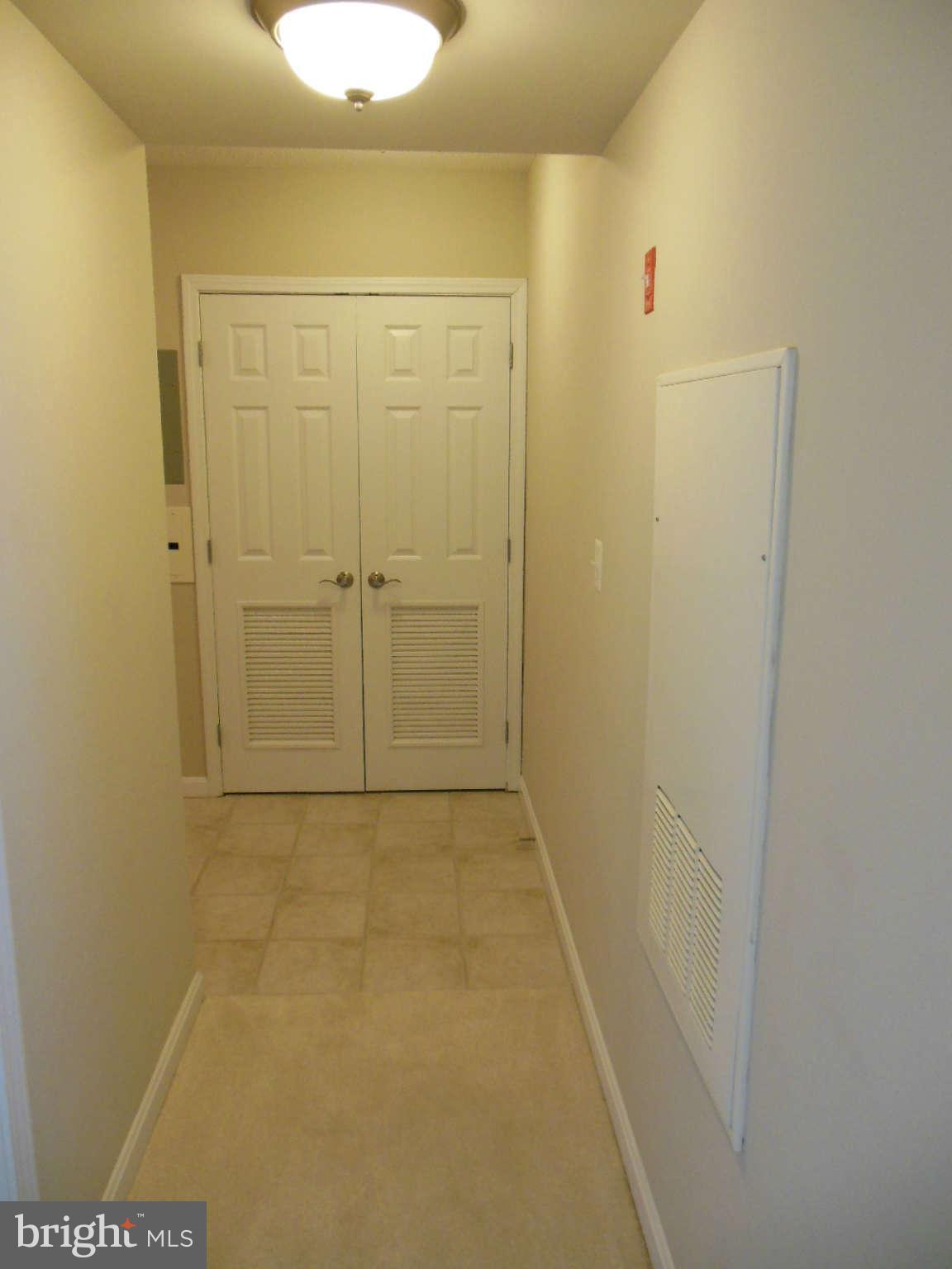 11710 Old Georgetown Road, Unit 1001 Rockville, MD 20852 - Photo 19 of 21 Interior hallway at entrance of condo