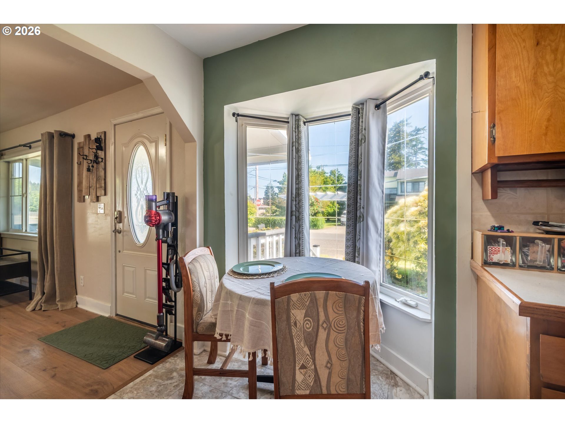 1789 14th Street North Bend, OR 97459 - Photo 19 of 43 a view of a livingroom with furniture and front door