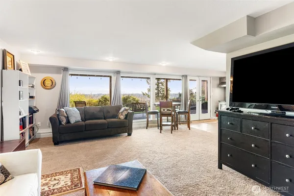 $980,000 | 11401 Southeast 326th Place, Auburn, WA 98092