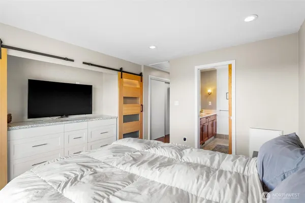 $980,000 | 11401 Southeast 326th Place, Auburn, WA 98092