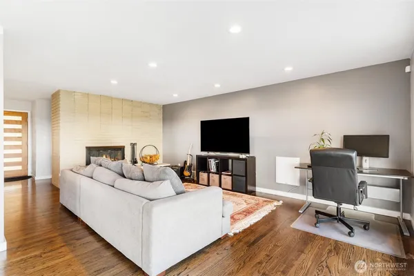 $980,000 | 11401 Southeast 326th Place, Auburn, WA 98092