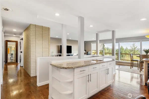 $980,000 | 11401 Southeast 326th Place, Auburn, WA 98092