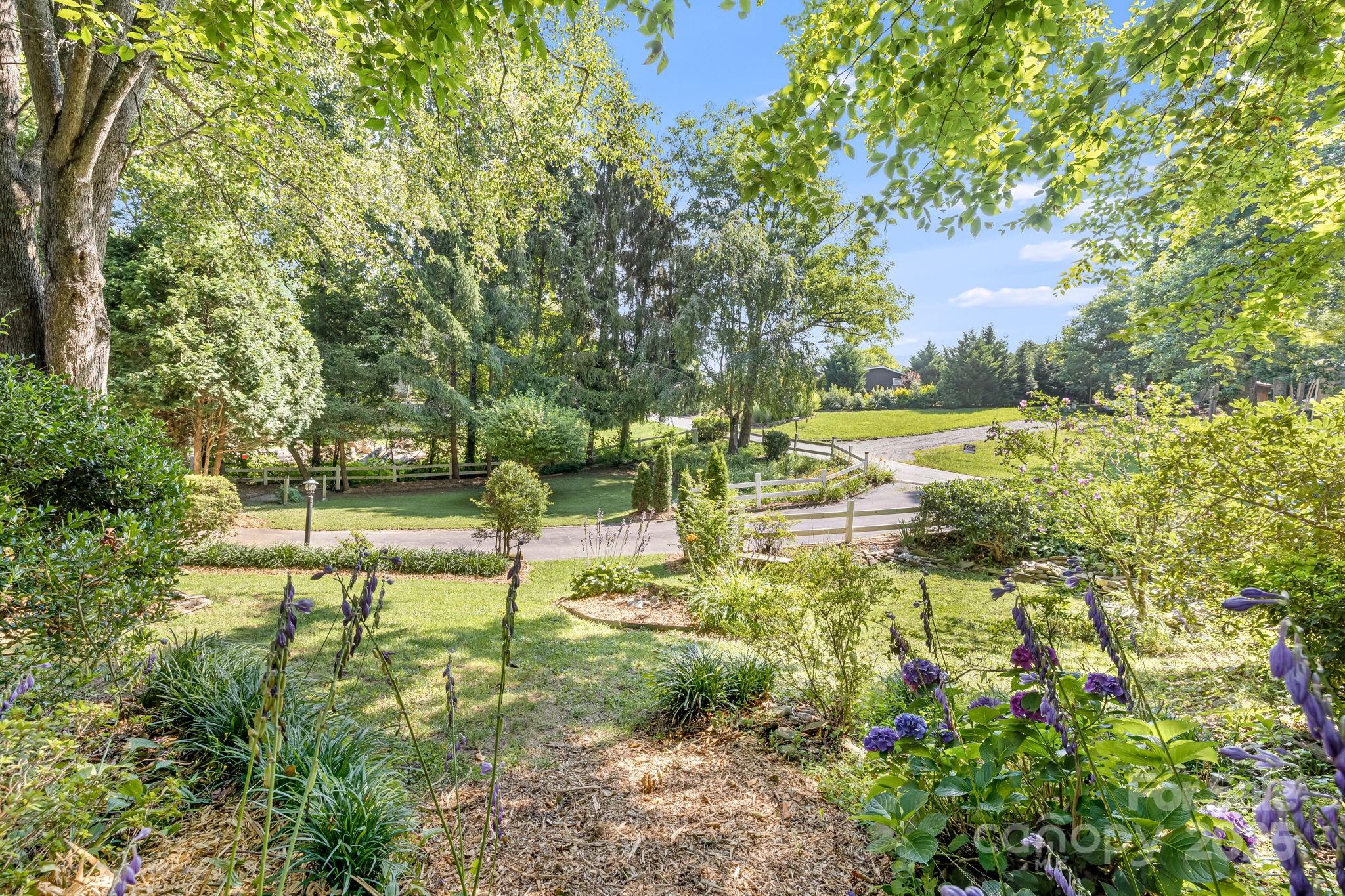 19 Timbers Edge Lane Fairview, NC 28730 - Photo 3 of 45