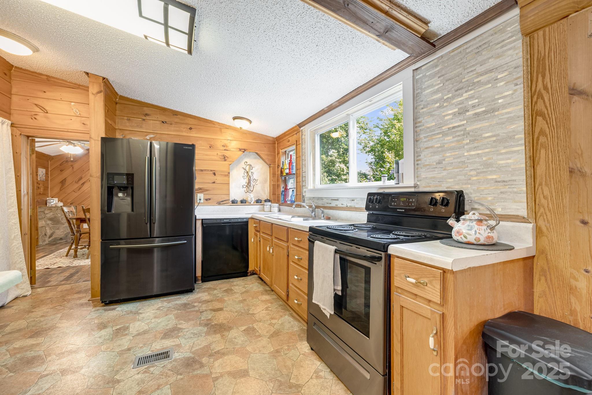 19 Timbers Edge Lane Fairview, NC 28730 - Photo 38 of 45