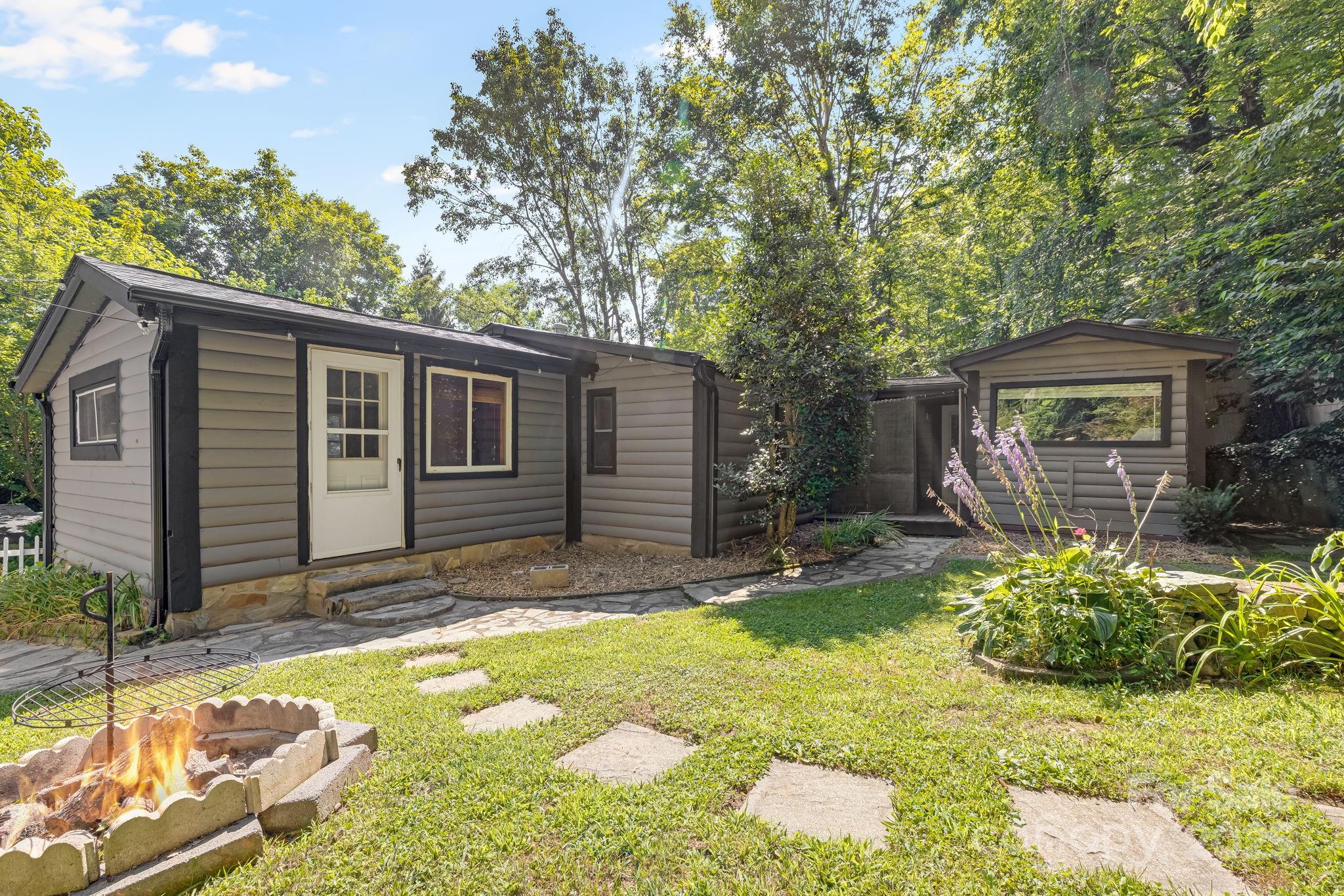 19 Timbers Edge Lane Fairview, NC 28730 - Photo 9 of 45