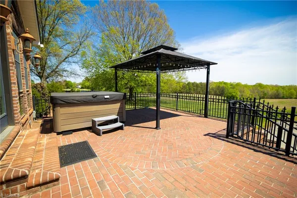 $549,000 | 1110 Coon Road, Pinnacle, NC 27043