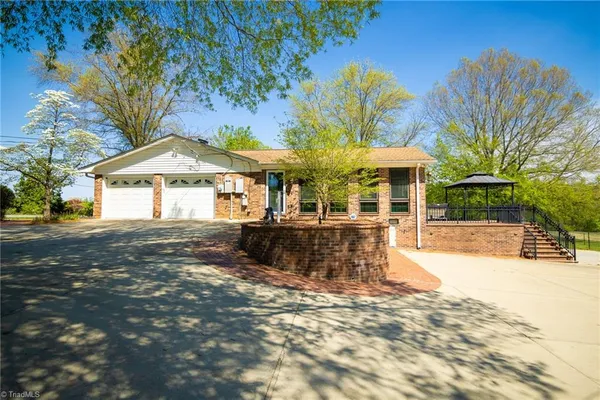 $549,000 | 1110 Coon Road, Pinnacle, NC 27043