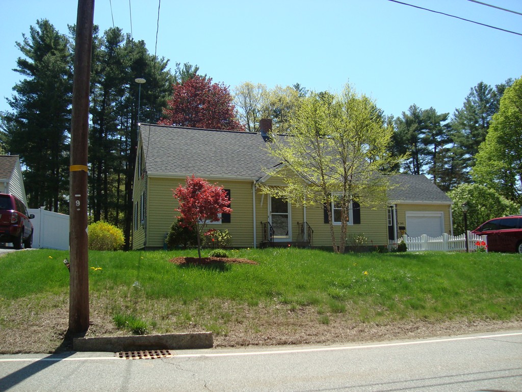 345 Goldthwaite Road Northbridge, MA 01588 - Photo 1 of 27 Gallery Image 1