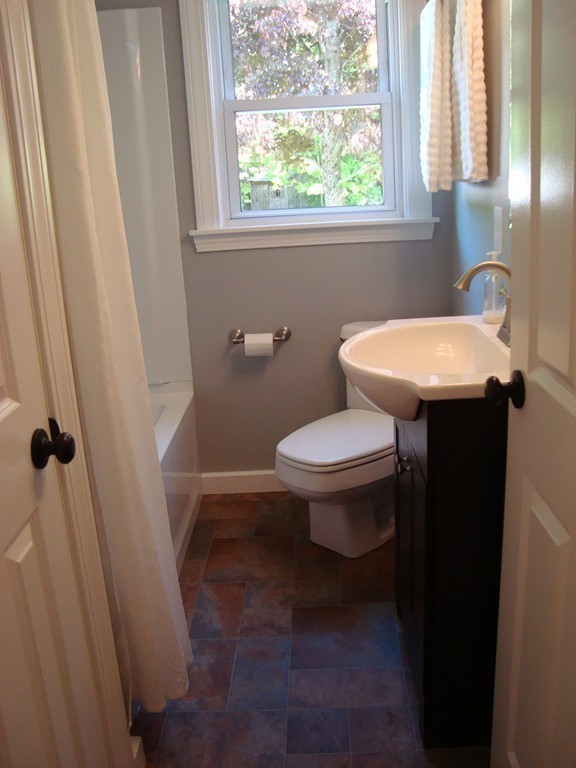 345 Goldthwaite Road Northbridge, MA 01588 - Photo 16 of 27 Gallery Image 16