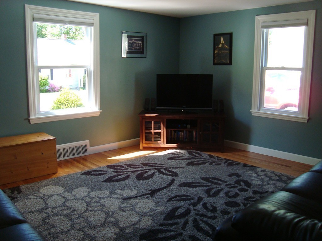 345 Goldthwaite Road Northbridge, MA 01588 - Photo 18 of 27 Gallery Image 18