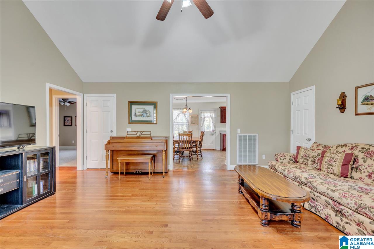 220 Abbey Road Warrior, AL 35180 - Photo 21 of 38
