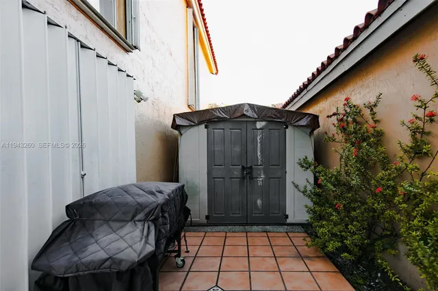 a view of outdoor space yard and deck