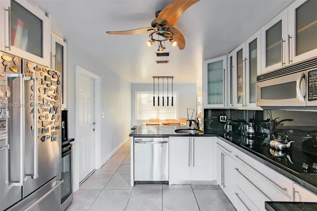 $3,950 | 165 Northwest 85th Court, Unit 165, Miami, FL 33126